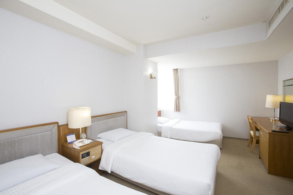 Tetoranze Makuhari Inagekaigan Hotel Chiba Exterior photo