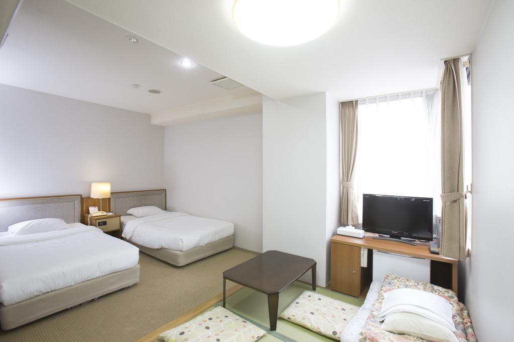 Tetoranze Makuhari Inagekaigan Hotel Chiba Exterior photo
